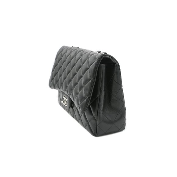 CHANEL Jumbo Lambskin Black Classic Flap Bag - Picture 3 of 16